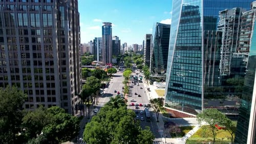 Cartão postal da Avenida Faria Lima do centro da cidade de São Paulo, Brasil.