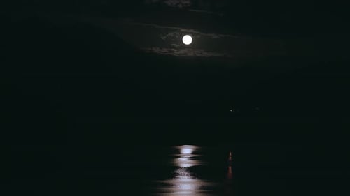 Reflection of the Moon in the Sea