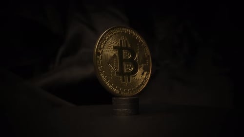 Véritable monnaie cryptée dorée Bitcoin