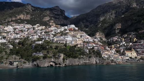 Paysage urbain de Positano sur la côte amalfitaine, Italie 32