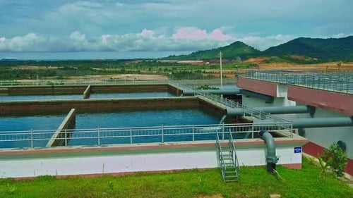 débit d'eau provenant du tuyau à collecter