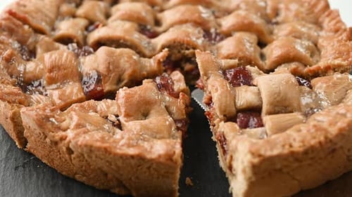 Delicious homemade pie with berry filling recipe