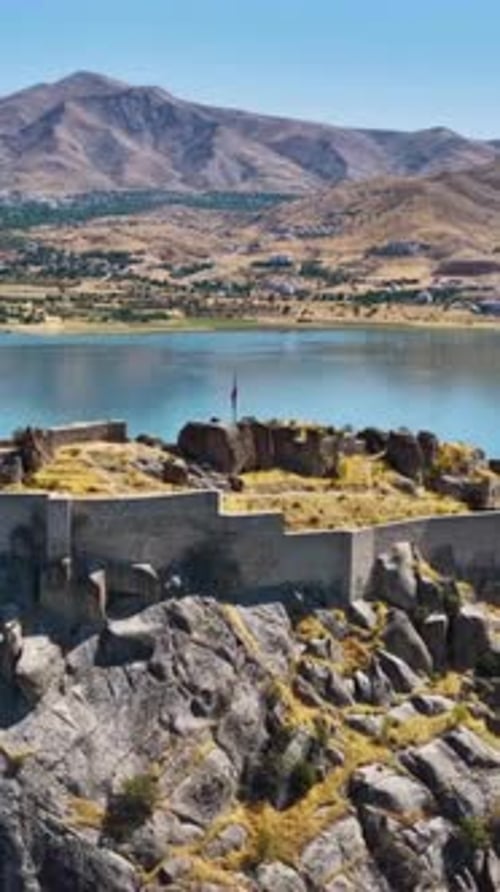 Vue verticale du château de Pertek, Turquie