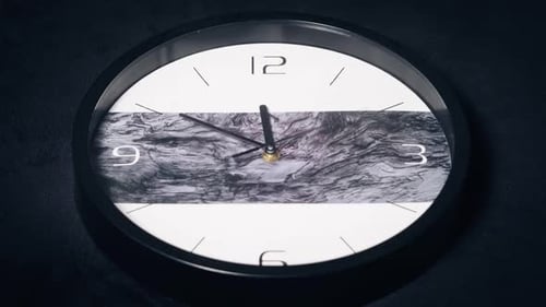 Circular Wall Clock Rotate the Clock Hands in Timelapse