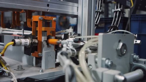 Herstellung von Schläuchen, Kleinteilen, Adaptern, Spitzen, Waschmaschine, automatische Werkslinie