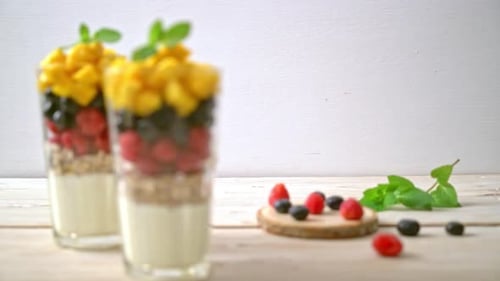 Fresh Yogurt Parfaits with Berries and Mango