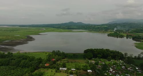 Lac Pulangi à Bukidnon, Philippines