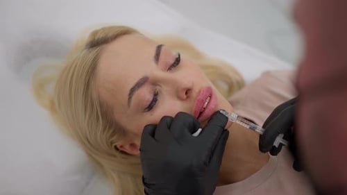 Botox inyectado en los labios