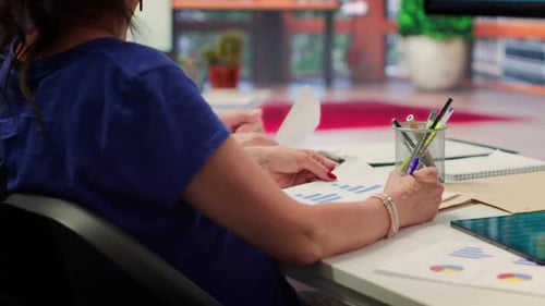 Data Presentation and Analysis in Modern Office