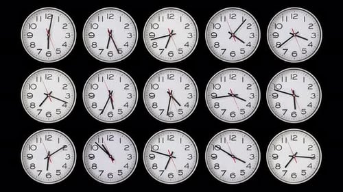 Relógio passando 12 horas em Stop Motion