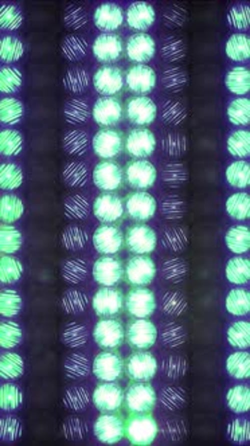 Lichtwand mit verlaufender, horizontaler Streifenschlaufe