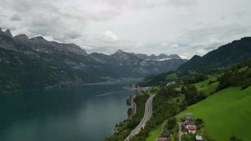 Clear Lake With Mountain Backdrop Uhd