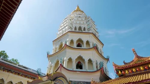 Place of worship in Penang City. Kek Lok Si Temple. Panning, handheld
