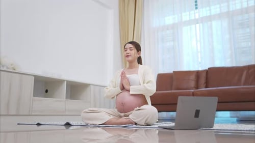 Actividad ligera para mujeres embarazadas a punto de dar a luz, atención prenatal de maternidad