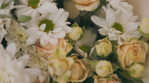 Elegant Floral Arrangement with Roses and Chrysanthemums