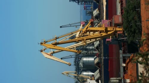 Sea port
