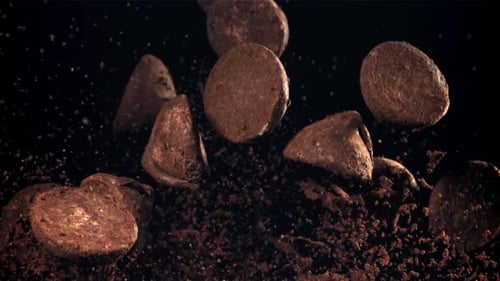 Schokoladentrüffel mit einer Hochgeschwindigkeitskamera mit 1000 Bildern pro Sekunde gefilmt