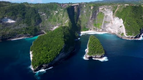 Kelingking Strand.