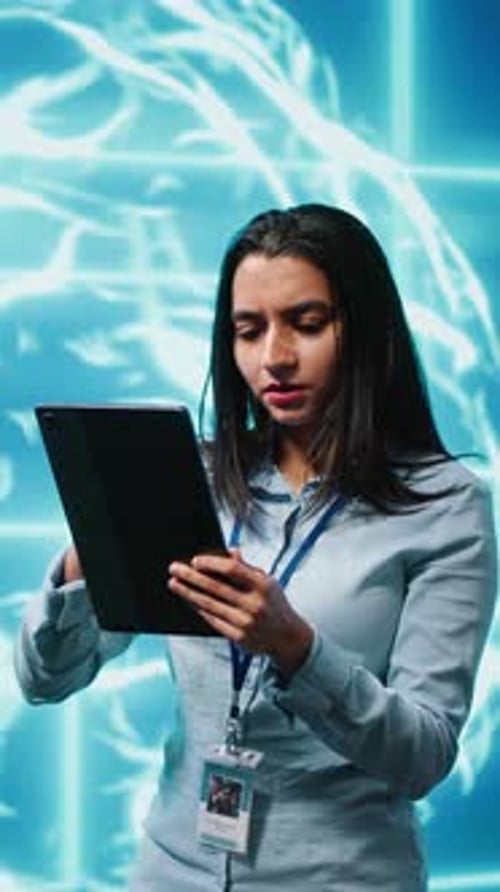 Vertical Video Developer Using Tablet to Implement Artificial Intelligence Parallel Processing