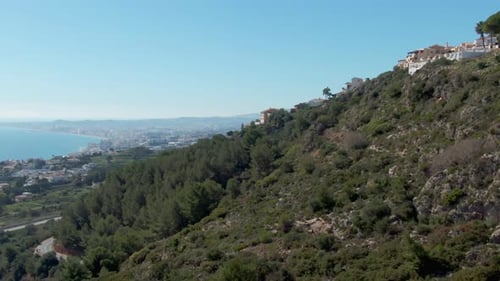 Révélation de la côte andalouse en Espagne grâce à une majestueuse prise de vue par un Drone