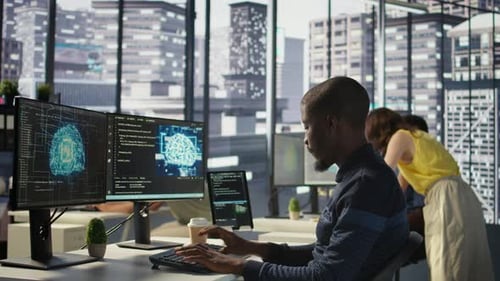 IT-Experte, der künstliche Intelligenz programmiert