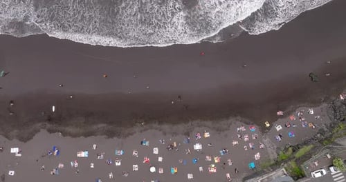 Vista aérea de la playa de Seixal, Madeira, Portugal