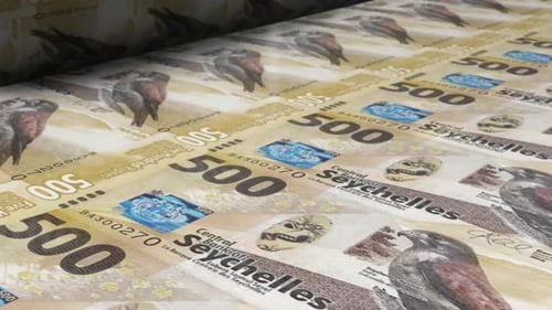 Billets de 500 roupies seychelloises sur machine à imprimer