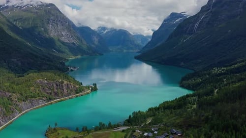 Hermosa naturaleza, paisaje natural de Noruega