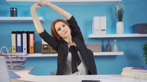 Exercises that can be done in the office. Arm exercises.