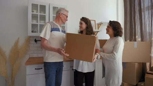 Senior Parents Help Daughter with Relocation to Apartment