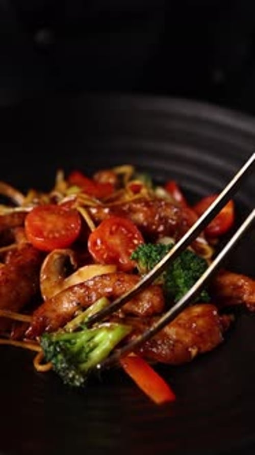 Asian Chicken and Noodle Stir Fry Dish