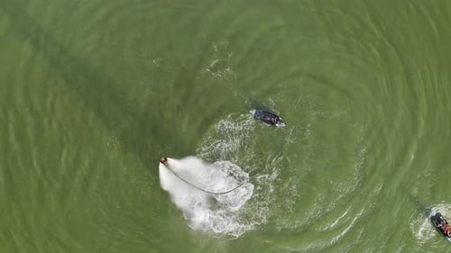 Vista aérea sobrevolando el mar | Mediterranean Flyboard Mastery