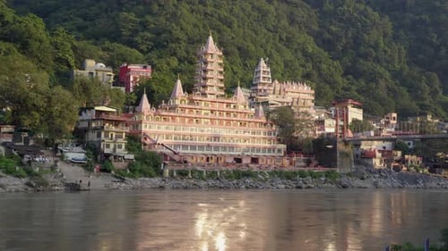 Hindu temple in Rishikesh near Laxman jhula