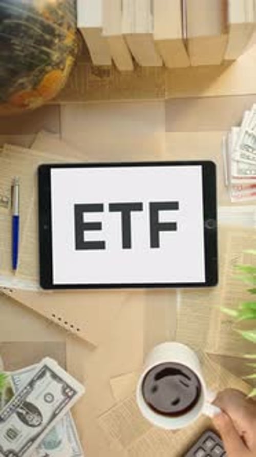 VERTICAL VIDEO OF ETF DISPLAYING ON FINANCE TABLET SCREEN