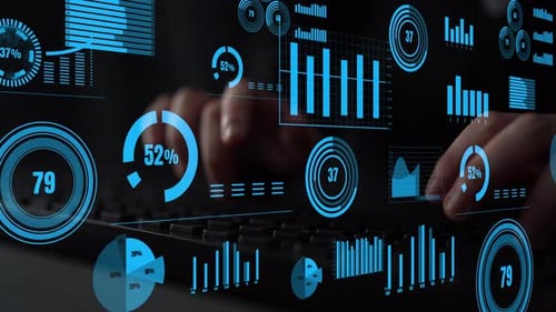 Escribiendo con las manos en el teclado con visualización de datos futuristas, gráficos y tablas estadísticas para Digi