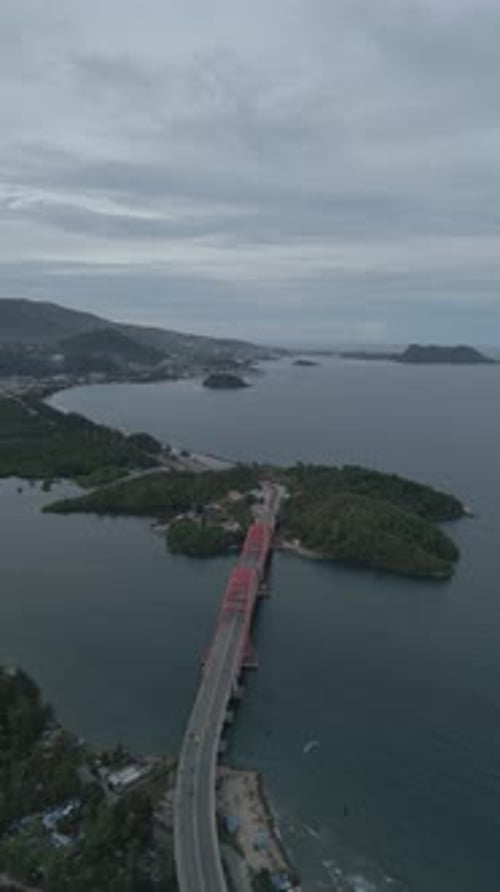 Vista aérea da ponte Youtefa, Jayapura — Papua 0575