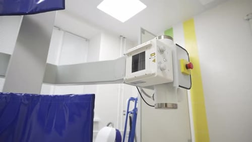 Xray Apparatus Gleams Under Soft Lighting in Clinic Room