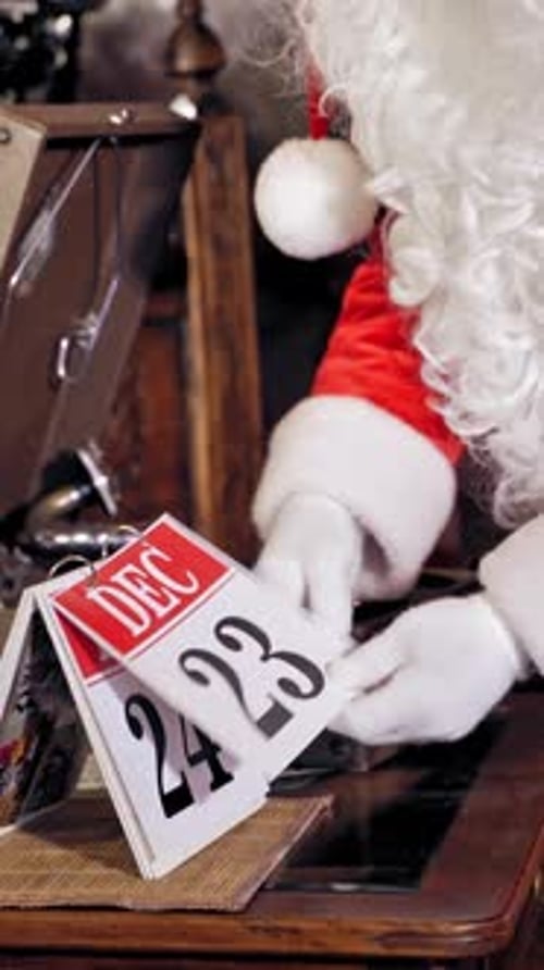 Santa Clause with calenda.r Vertical video