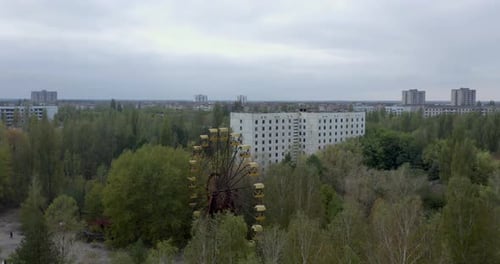 Old Rusty Ferris Wheel In The Abandoned Amusement Park In Pripyat, Ukraine - Chernobyl Exclusion Zon