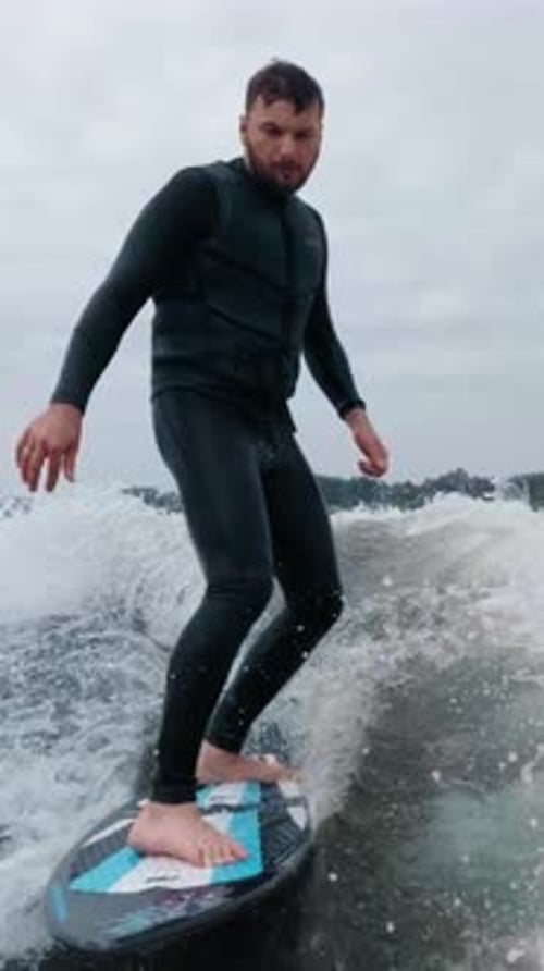 Dynamic Surfing Adventure A Thrilling Showcase of Balance Skill and Water Sports on a Surfboard