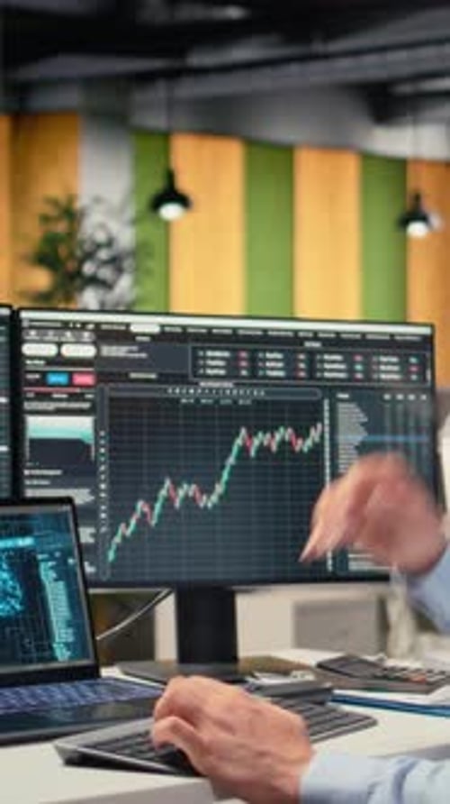 Vertical Video Portfolio Manager in Office Using AI Tech to Evaluate Capital Allocation