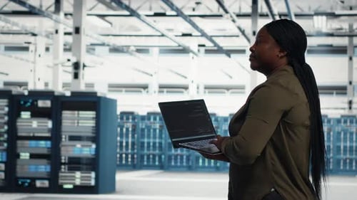 Data Center Programmer Automates Data Center Operations Using Device