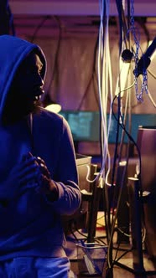 Vertical Video Teamworking Hackers Developing Spyware