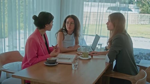 Modern International Office Women's Business Meetup