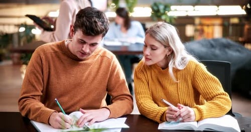 Étudiez, prenez des notes ou étudiez des étudiants avec des manuels, de l'aide aux examens ou des recherches pour un projet de groupe