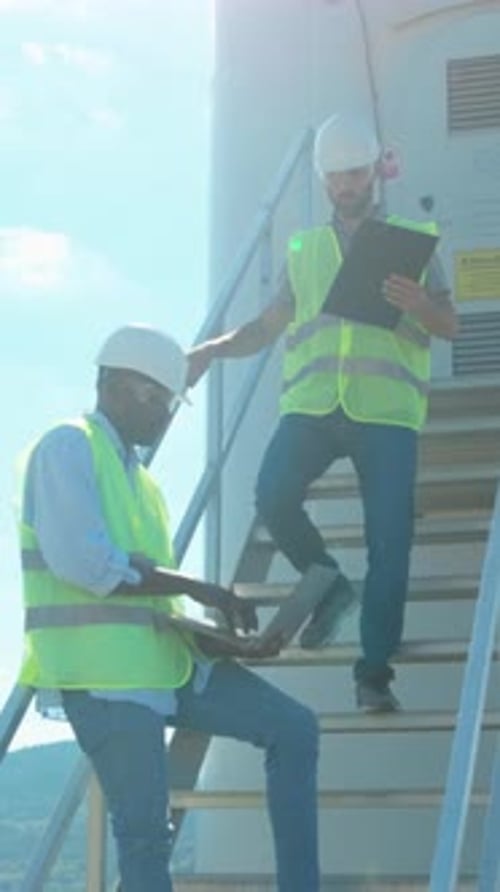 Instructional Session on Renewable Turbine Maintenance Emphasizing Safety Measures and Operational