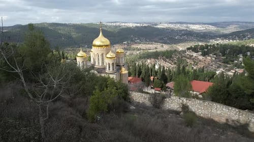 Moscovia Gorny monastery church buildings golden, forest Ein Karem