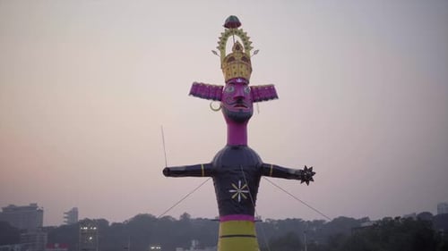 Dussehra Festival - Burning Ravana Effigies in mumbai, Religion in India