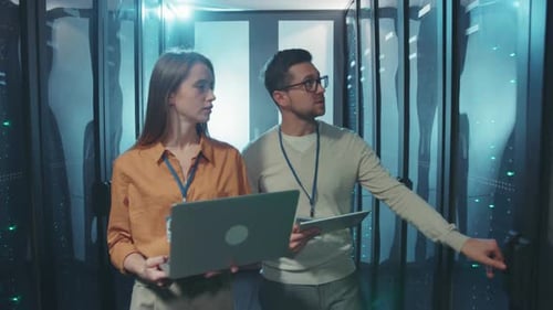 Data Analysis in Modern Server Room Environment