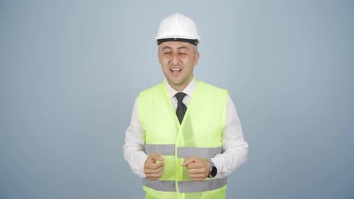 Ingénieur enthousiaste, impatient.